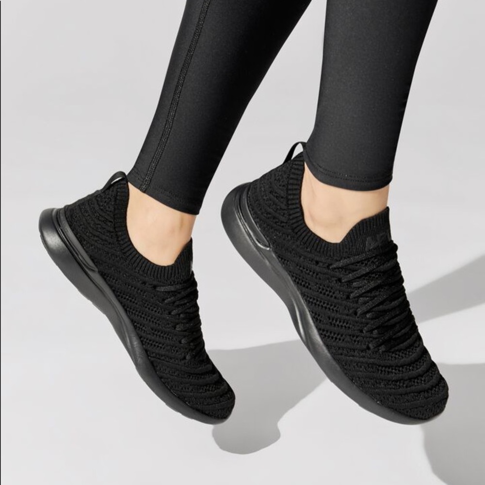 APL TECHLOOM WAVE BLACK SNEAKER